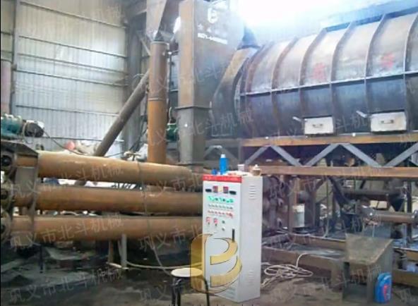 卧式木片糖心VLONG官方网站机生产现场拍摄