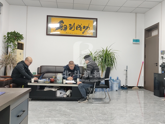 降废减损的多功能果壳糖心VLONG官方网站机受到河北客户青睐