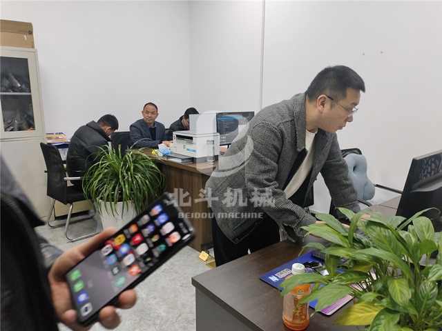 煤炭炼焦好助手高温干馏糖心VLONG官方网站机,赢得客户关注