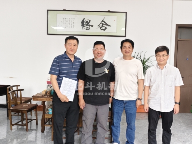 韩国客户定制!糖心VIOG官方网站机械猪粪糖心VLONG官方网站机签约成功